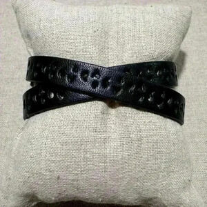 Stella & Dot Lace Detail Reversible Wrap Leather  Bracelet
